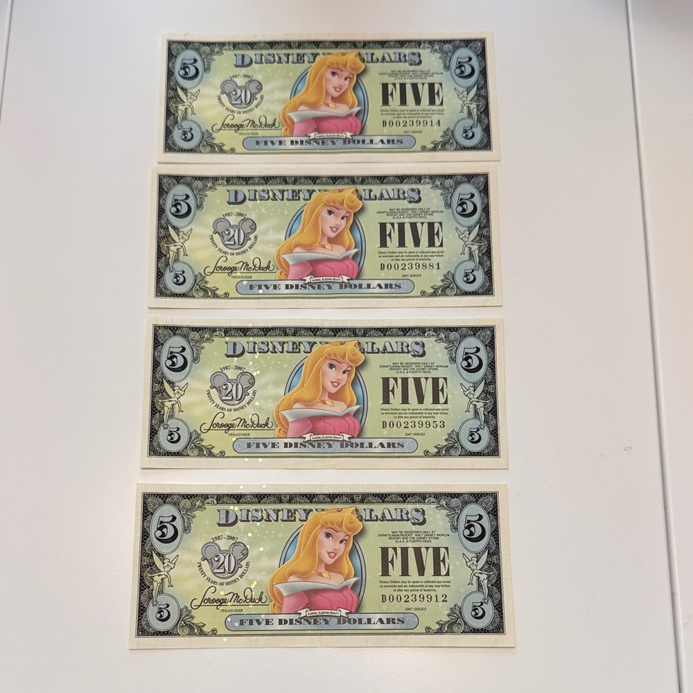 2007 Series D Disney Aurora Collectible Five Dollar Notes